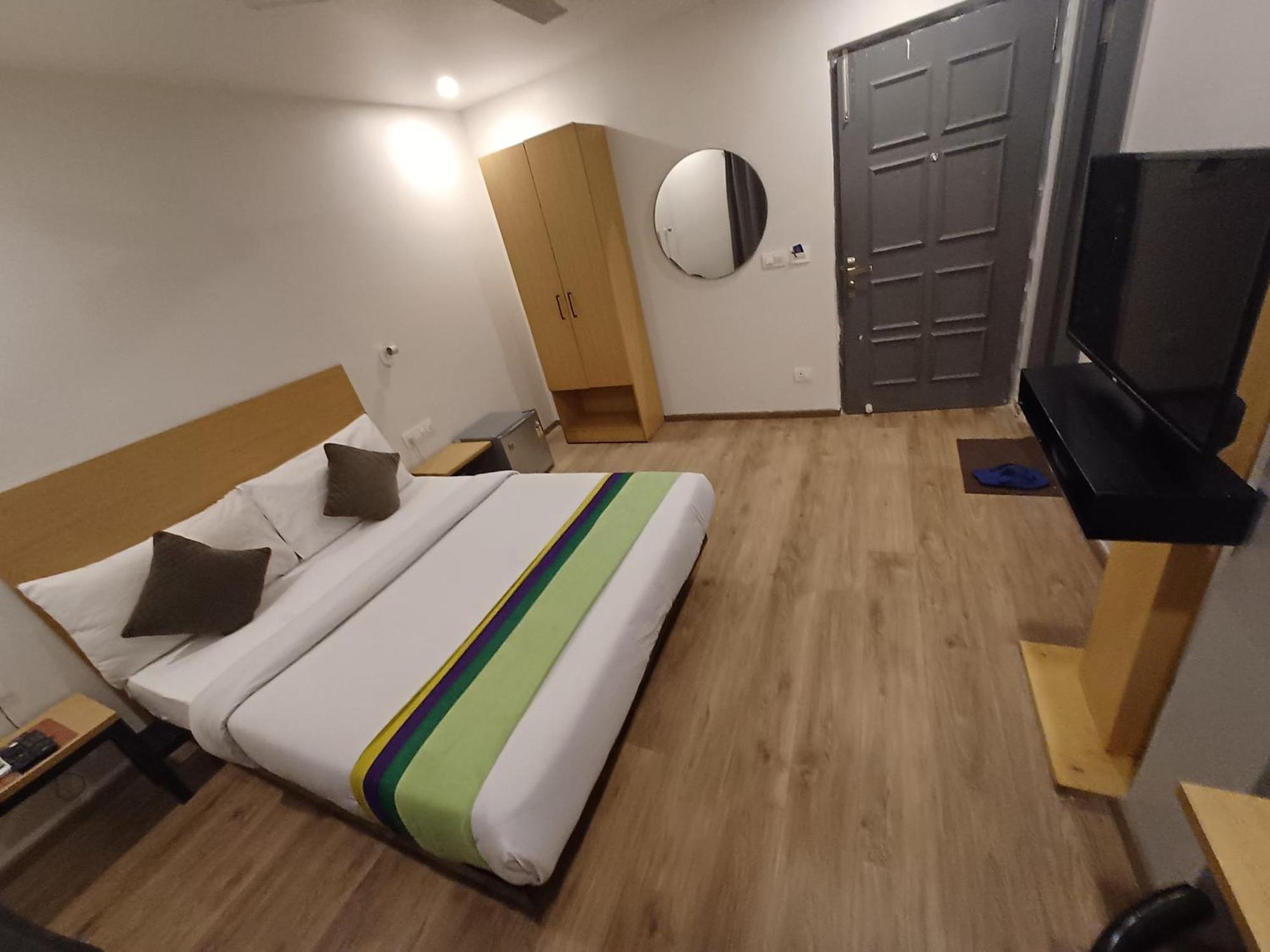 Hotel Chetram Elite Near Railway Station جايبور المظهر الخارجي الصورة