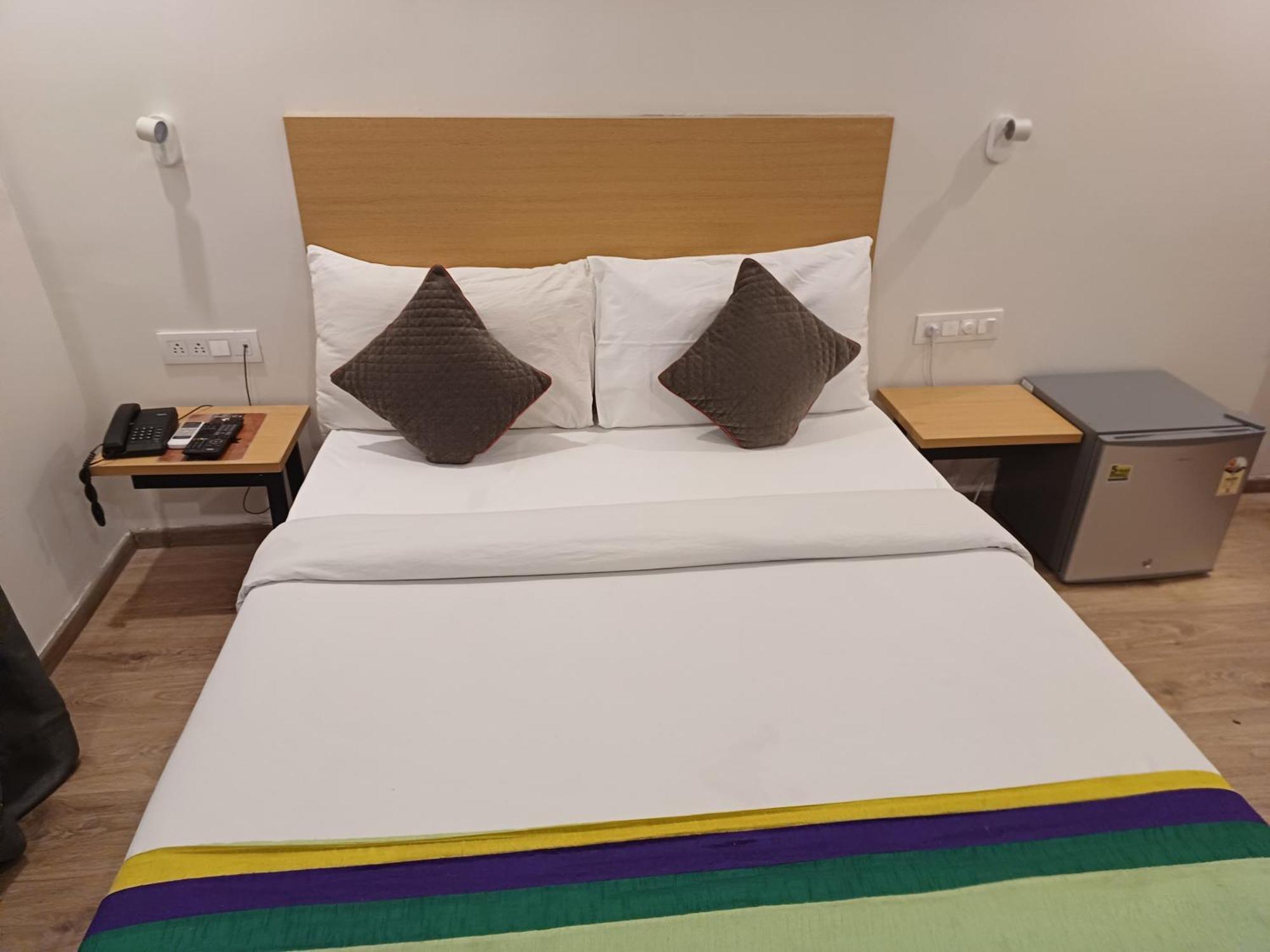 Hotel Chetram Elite Near Railway Station جايبور المظهر الخارجي الصورة